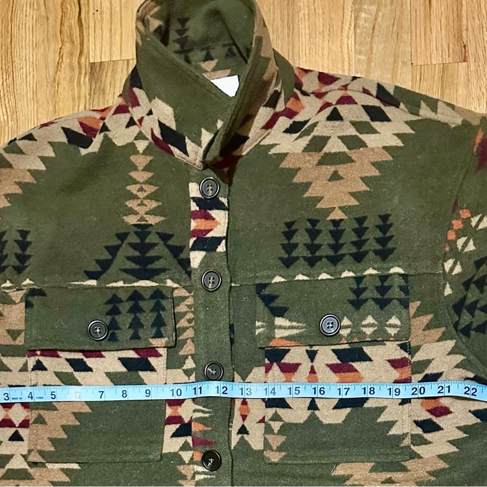Native Patterned shirt-Jacket with Button Closure - Picture 3 of 5